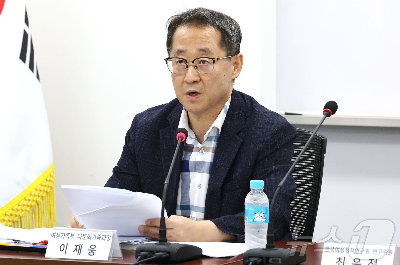 (서울=뉴스1) 임세영 기자 = 이재웅 여성가족부 다문화가족과장이 31일 오전 서울 종로구 정부서울청사에서 2024년 전국 다문화가족 실태조사 결과를 발표하고 있다.