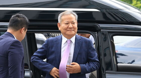 이상민 전 장관, 내란 특검 출석