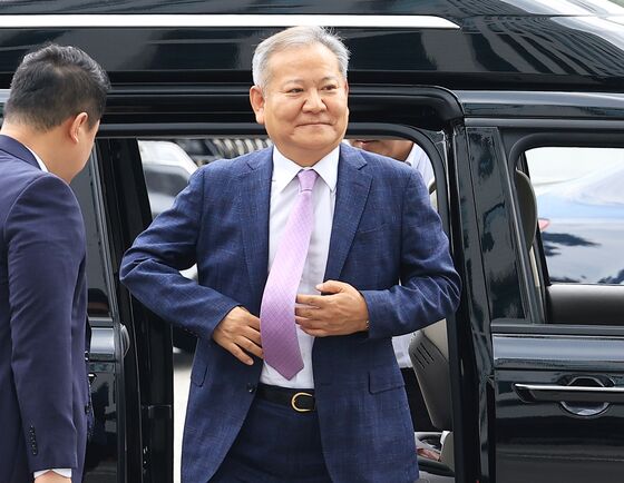 '내란·위증 혐의' 이상민 전 장관, 영장심사 '묵묵부답' 출석