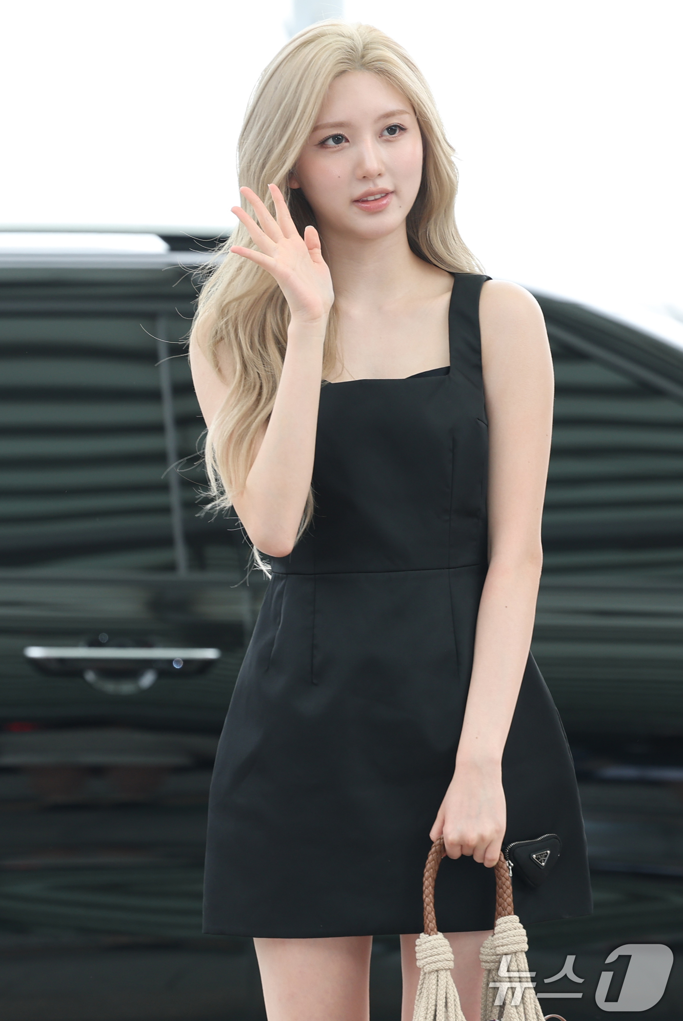 (인천공항=뉴스1) 권현진 기자 = 아이브 가을이 31일 오전 해외 일정을 위해 인천국제공항을 통해 미국 LA로 출국하고 있다. 2025.7.31/뉴스1