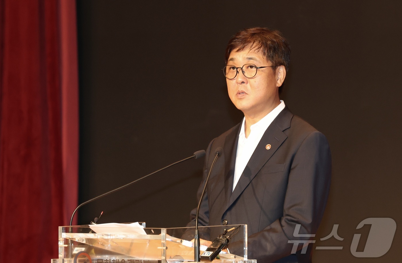 (세종=뉴스1) 김기남 기자 = 최휘영 신임 문화체육관광부 장관이 31일 오후 세종시 정부세종청사에서 열리 취임식에서 취임사를 하고 있다.  2025.7.31/뉴스1