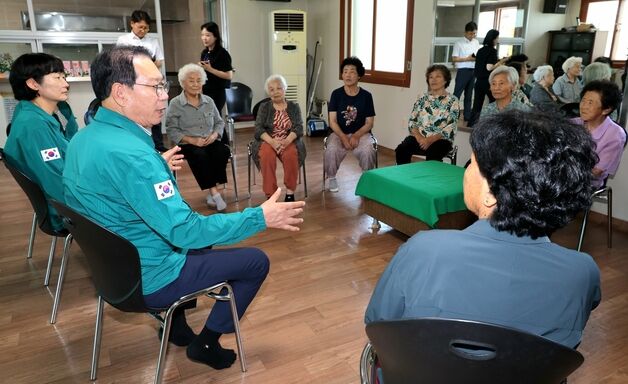 송인헌 괴산군수, 폭염 대응 무더위쉼터 현장 점검