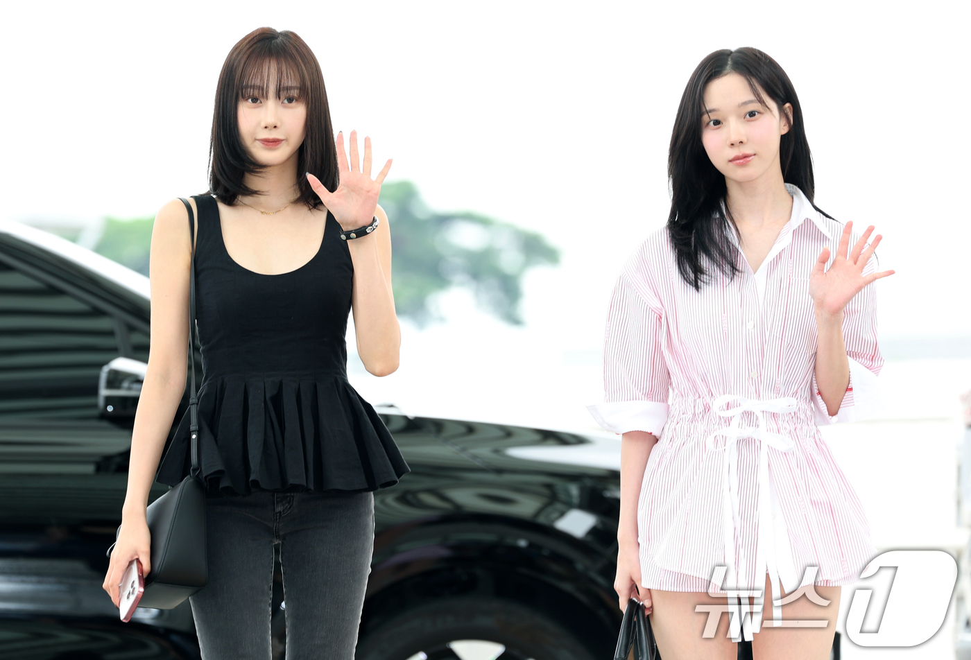 (인천공항=뉴스1) 권현진 기자 = 에스파 지젤과 윈터(오른쪽)가 31일 오후 해외 일정을 위해 인천국제공항을 통해 미국 LA로 출국하고 있다. 2025.7.31/뉴스1