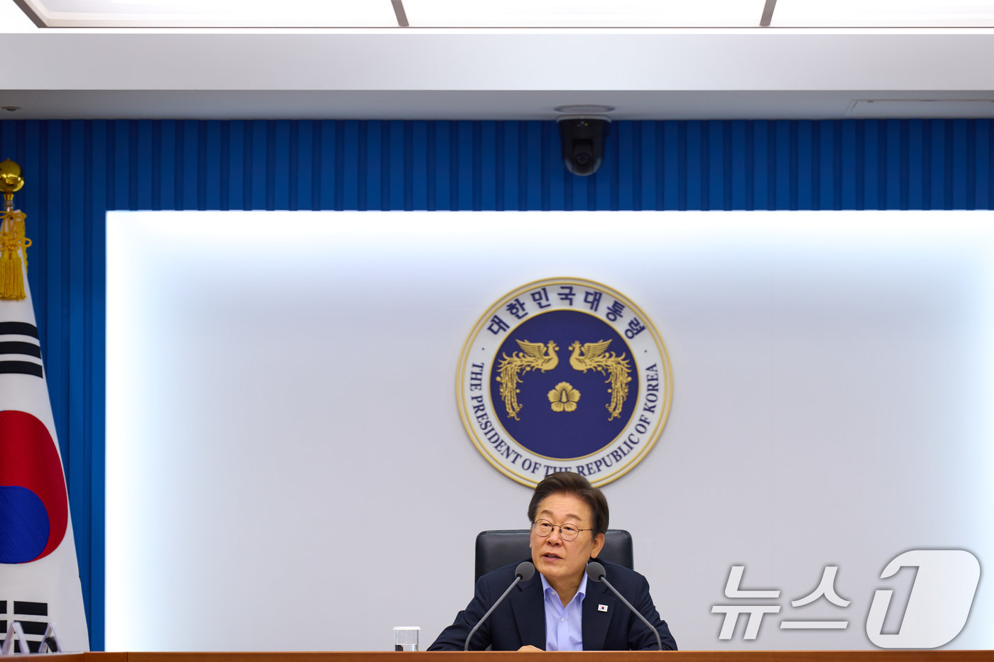 (서울=뉴스1) 이재명 기자 = 이재명 대통령이 31일 서울 용산 대통령실 청사에서 열린 제6차 수석·보좌관 회의에서 발언을 하고 있다.  (대통령실 제공. 재판매 및 DB금지) …