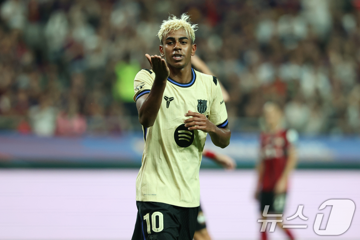 (서울=뉴스1) 이승배 기자 = 31일 서울 마포구 상암동 서울월드컵경기장에서 열린 ‘2025 FC바르셀로나 아시아투어’ FC서울과 FC바르셀로나의 경기, FC바르셀로나 라민 야말 …