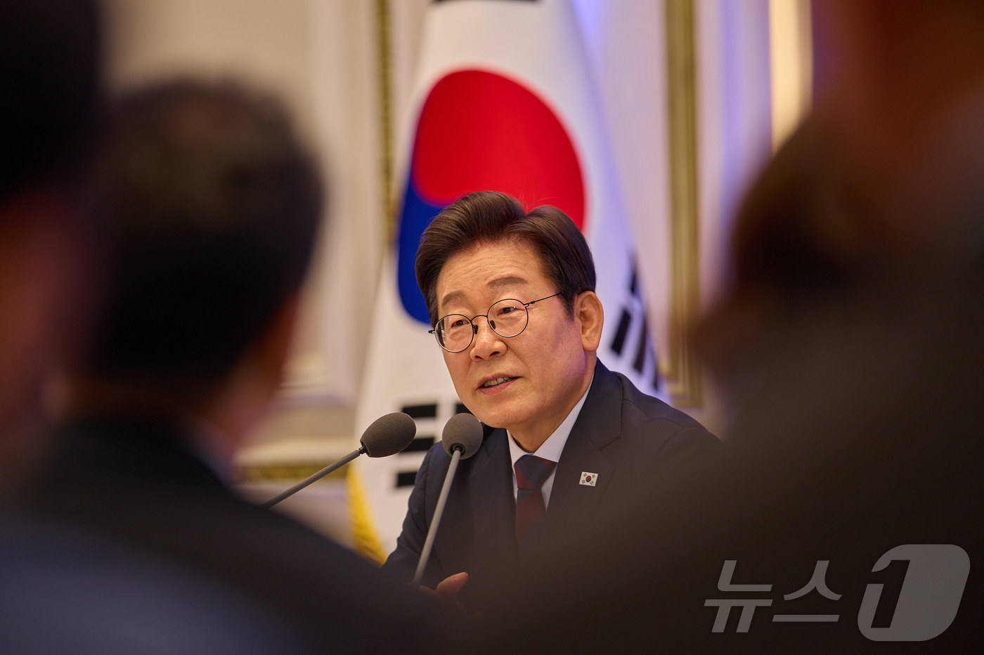 (서울=뉴스1) 이재명 기자 = 이재명 대통령이 지난 3일 서울 청와대 영빈관에서 열린 ‘대통령의 30일, 언론이 묻고 국민에게 답하다’ 기자회견에서 발언을 하고 있다. (이재명 …