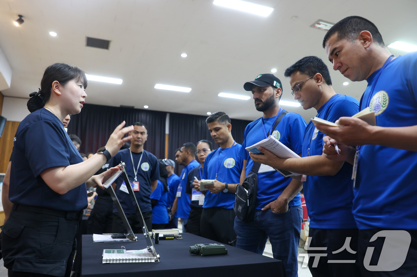 (서울=뉴스1) = 국군화생방방호사령부는  지난 6월 30일부터 4박 5일간 화학무기금지협약 이행·감독 국제기구인 화학무기금지기구의 아시아·중동 지역 9개 회원국을 대상으로 국제화 …