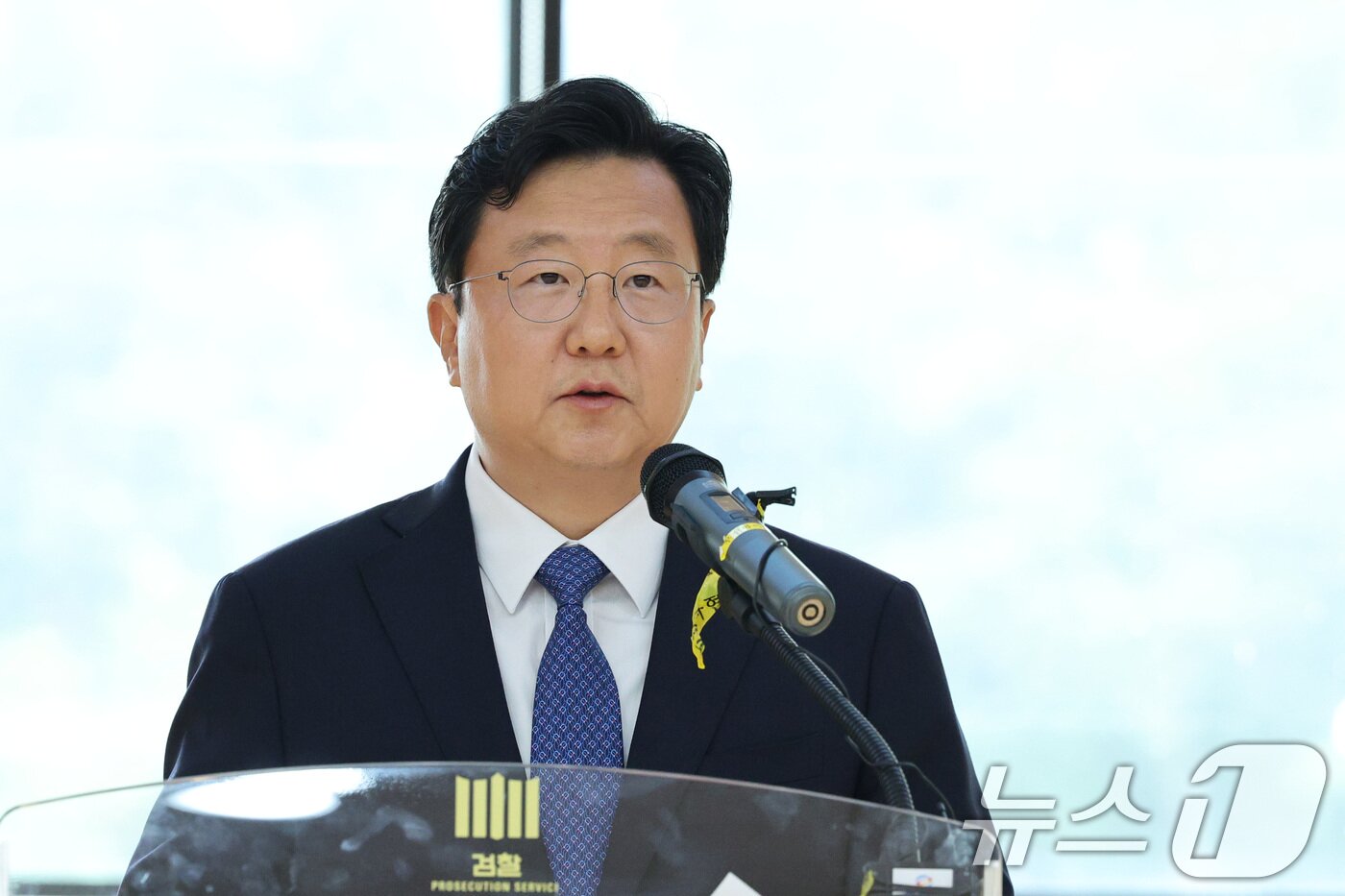 본문 이미지 - 정진우 신임 서울중앙지검장이 4일 오전 서울 서초구 서울중앙지검에서 열린 자신의 취임식에서 취임사를 하고 있다. 2025.7.4/뉴스1 ⓒ News1 신웅수 기자