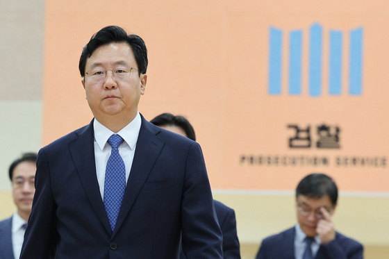 정진우 중앙지검장, 4개월만에 사의…'대장동 항소 포기' 후폭풍(종합)