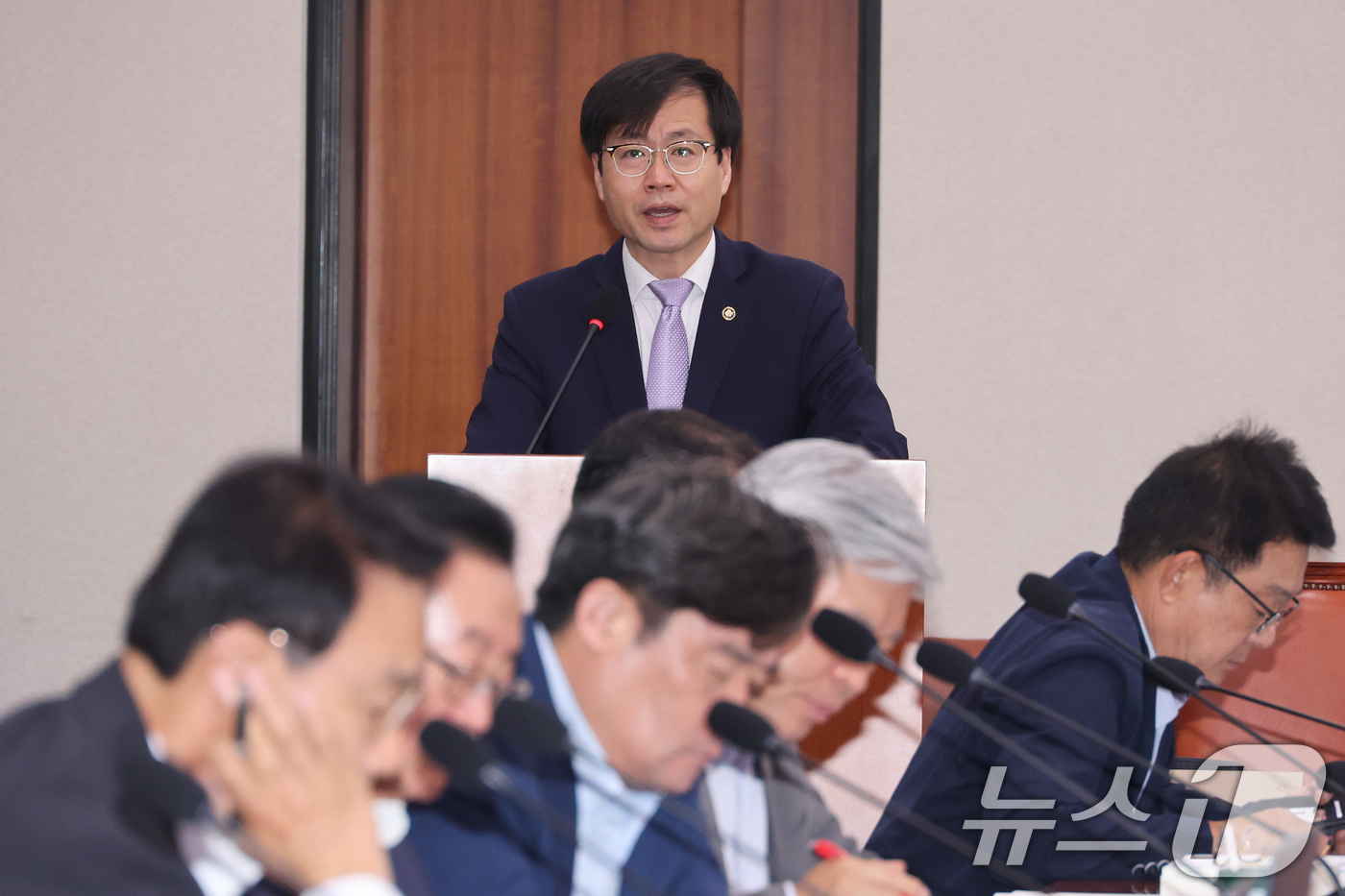 (서울=뉴스1) 안은나 기자 = 여한구 산업통상자원부 통상교섭본부장이 4일 오전 서울 여의도 국회에서 열린 제426회국회(임시회) 산업통상자원중소벤처기업위원회 제2차 전체회의에서 …