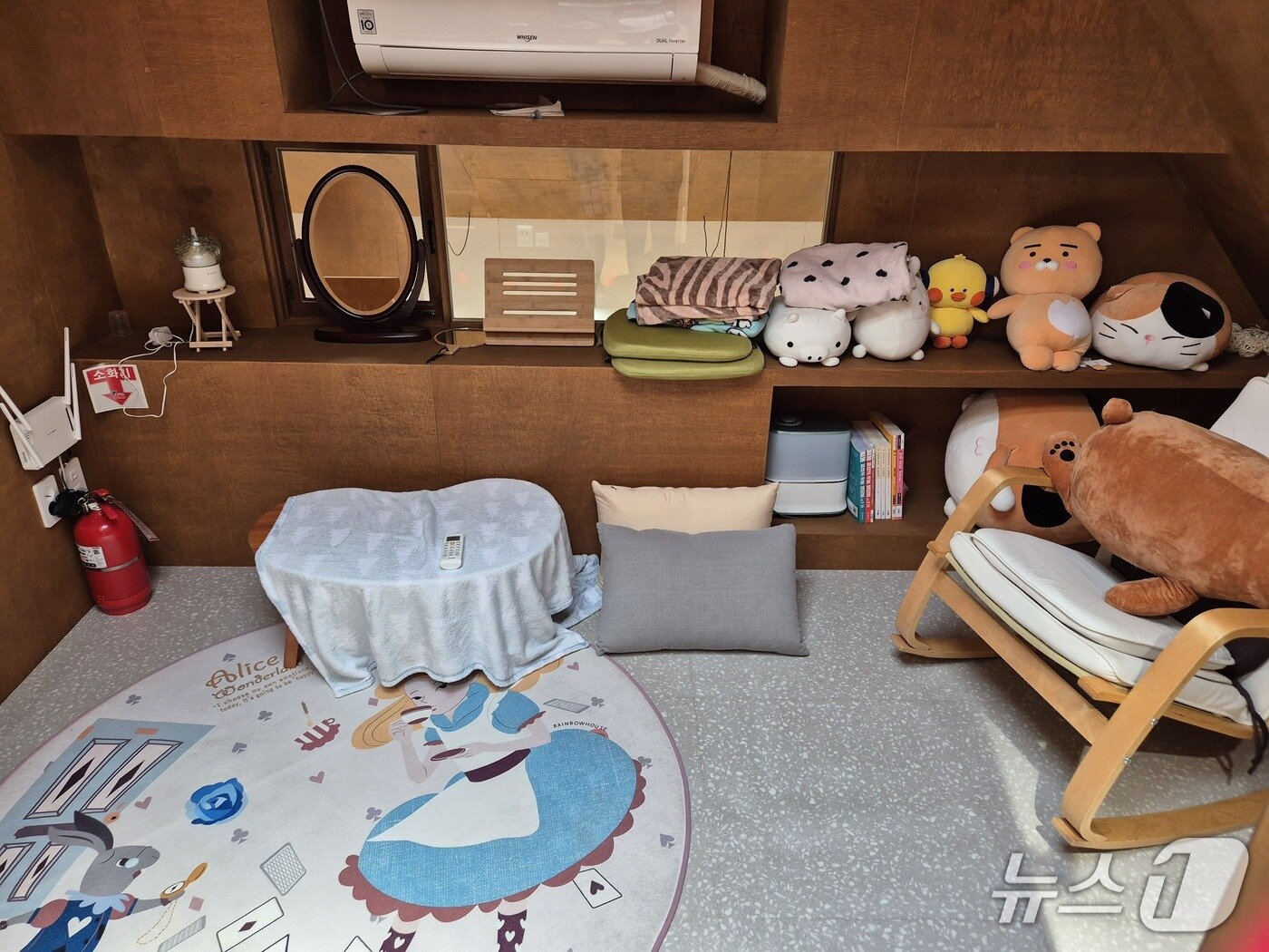 본문 이미지 - 3일 서울 마포구 서울시립십대여성건강센터 '나는봄' 다락방의 모습. 2025.7.4/뉴스1 ⓒ News1 신윤하 기자