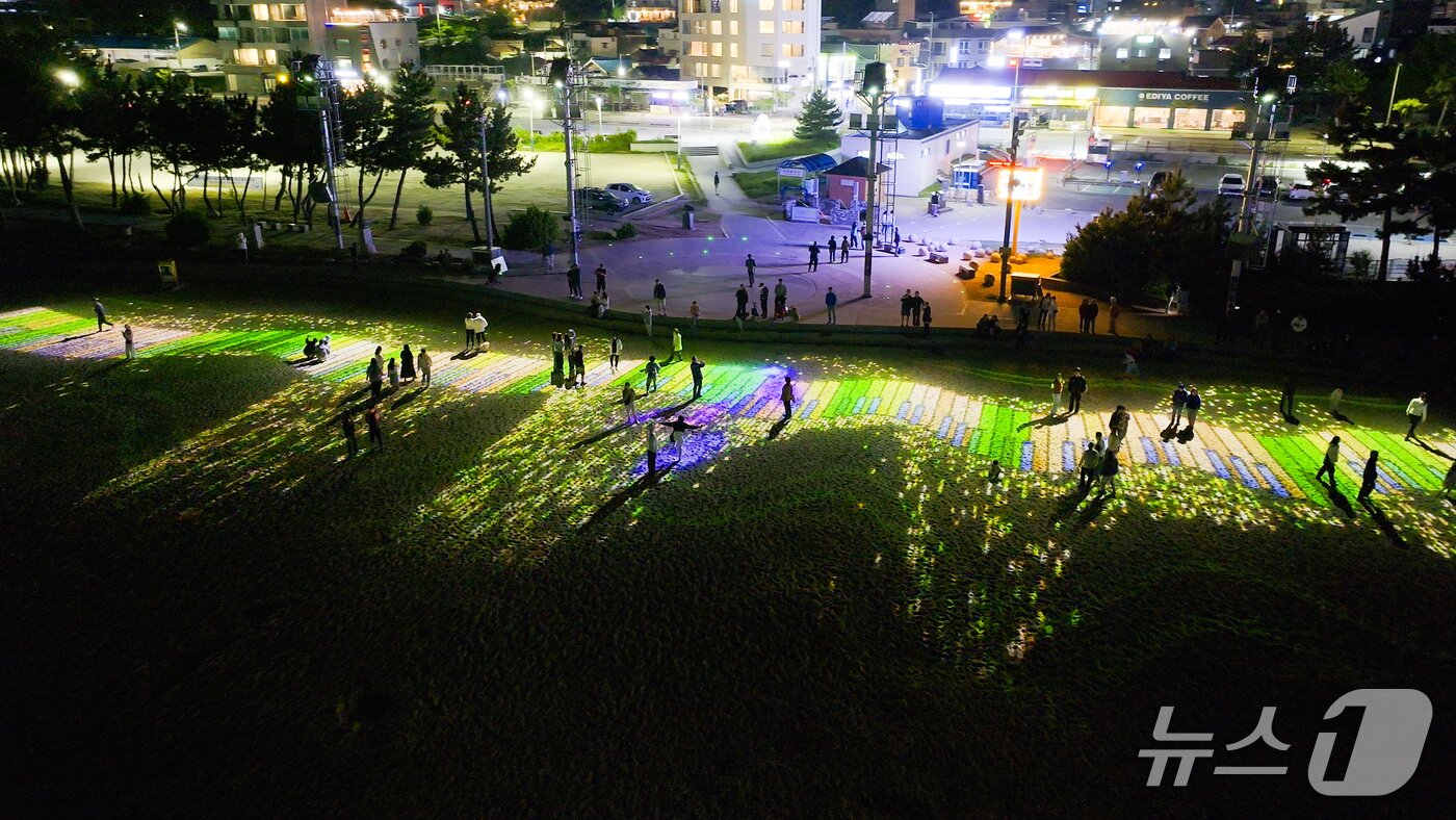 본문 이미지 - 빛의 바다 속초.(속초시 제공, 재판매 및 DB 금지)