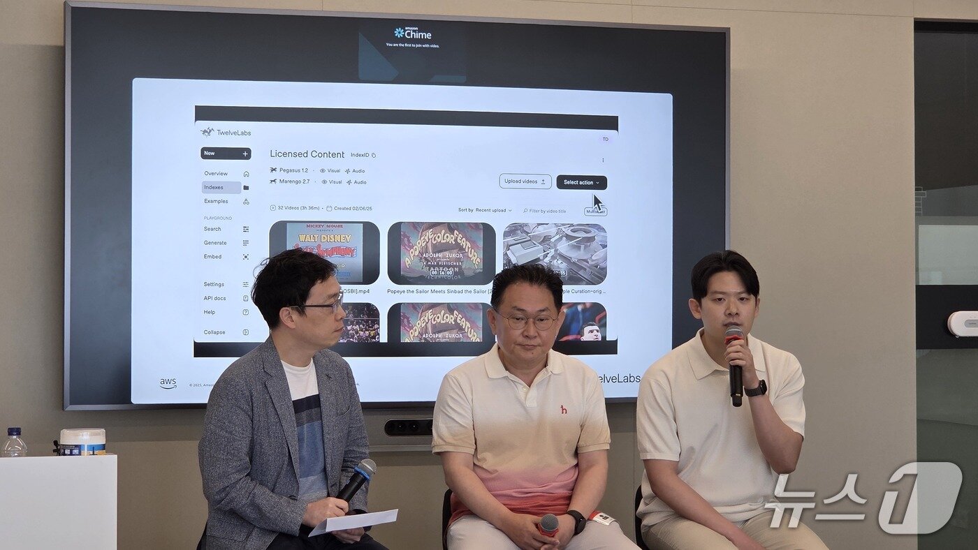 본문 이미지 - 김선수 AWS AIML 사업개발 수석 스페셜리스트, 공성배 메가존클라우드 최고AI책임자, 정진우 트웰브랩스 공동창업자 겸 이사가 발언하고 있다. 2025.7.4 뉴스1 ⓒ News1 김민석 기자