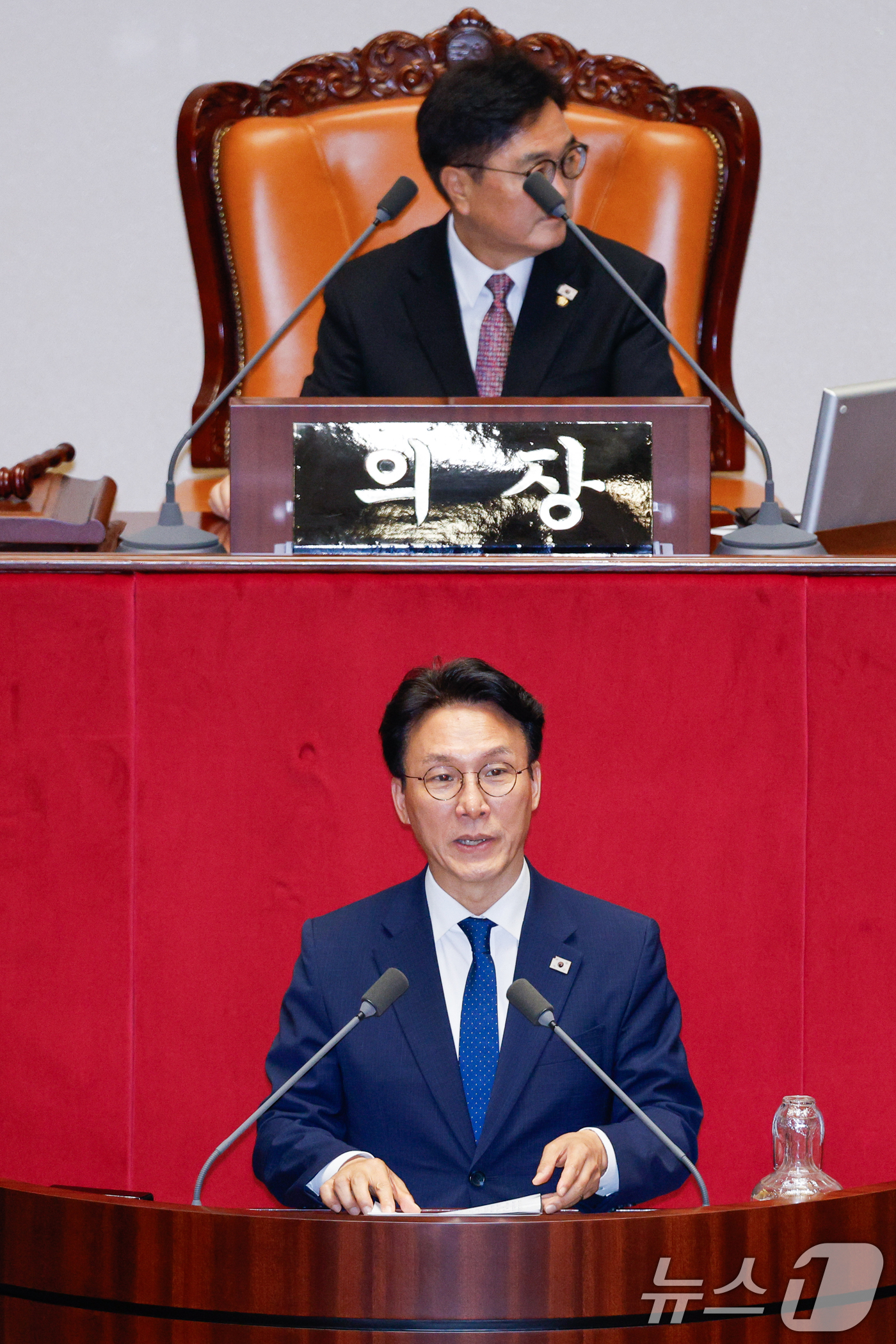 (서울=뉴스1) 안은나 기자 = 김민석 국무총리가 4일 오후 서울 여의도 국회에서 열린 제426회국회(임시회) 제5차 본회의에서 2025년도 제2회 추가경정예산안 통과에 대한 정부 …