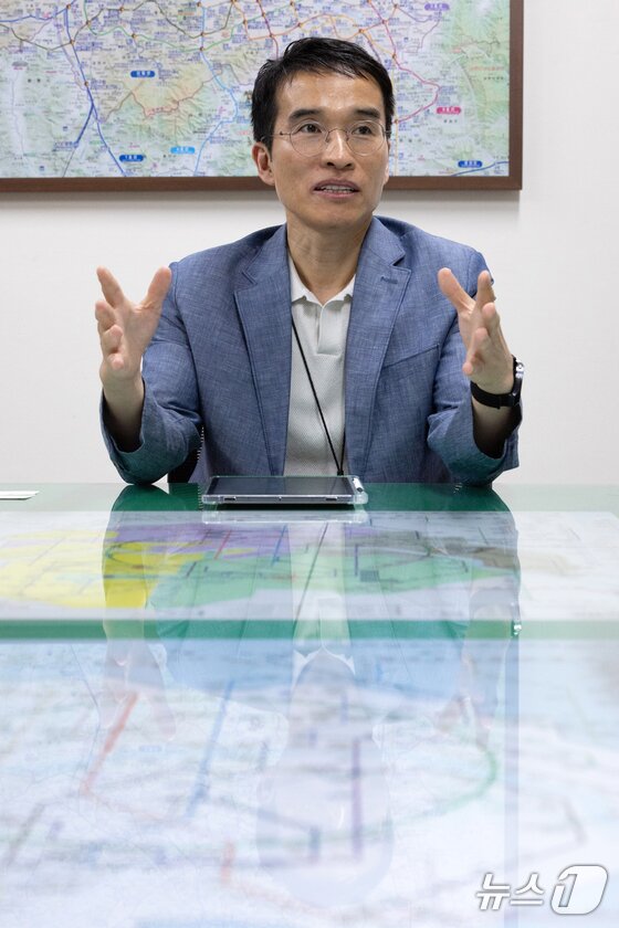 본문 이미지 -  신창훈 지하철경찰대 지하철안전계장이 2일 서울 성동구 왕십리역 지하철경찰대에서 뉴스1과 인터뷰하고 있다. 2025.7.2 ⓒ 뉴스1 이승배 기자 