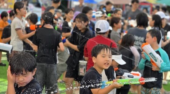 구미코에서 물총 쏘며 피서해요"