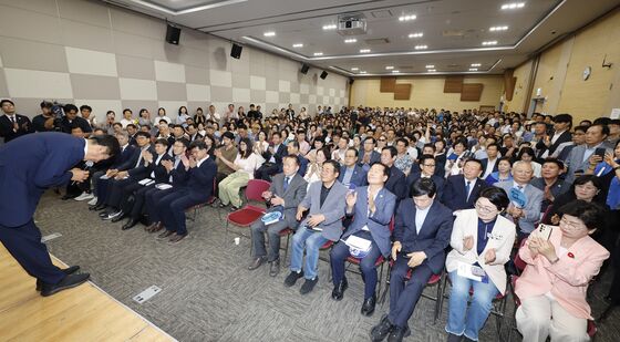 폴더인사하는 정청래