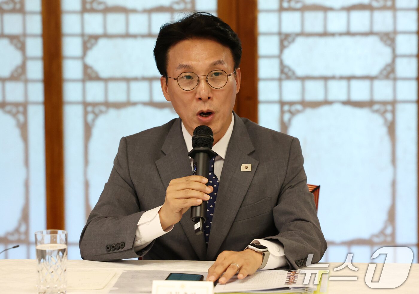 본문 이미지 - 김민석 국무총리가 6일 오후 서울 종로구 삼청동 국무총리 공관에서 열린 이재명 정부 첫 고위당정협의회에서 발언하고 있다. &#40;공동취재&#41; 2025.7.6/뉴스1 ⓒ News1 김성진 기자