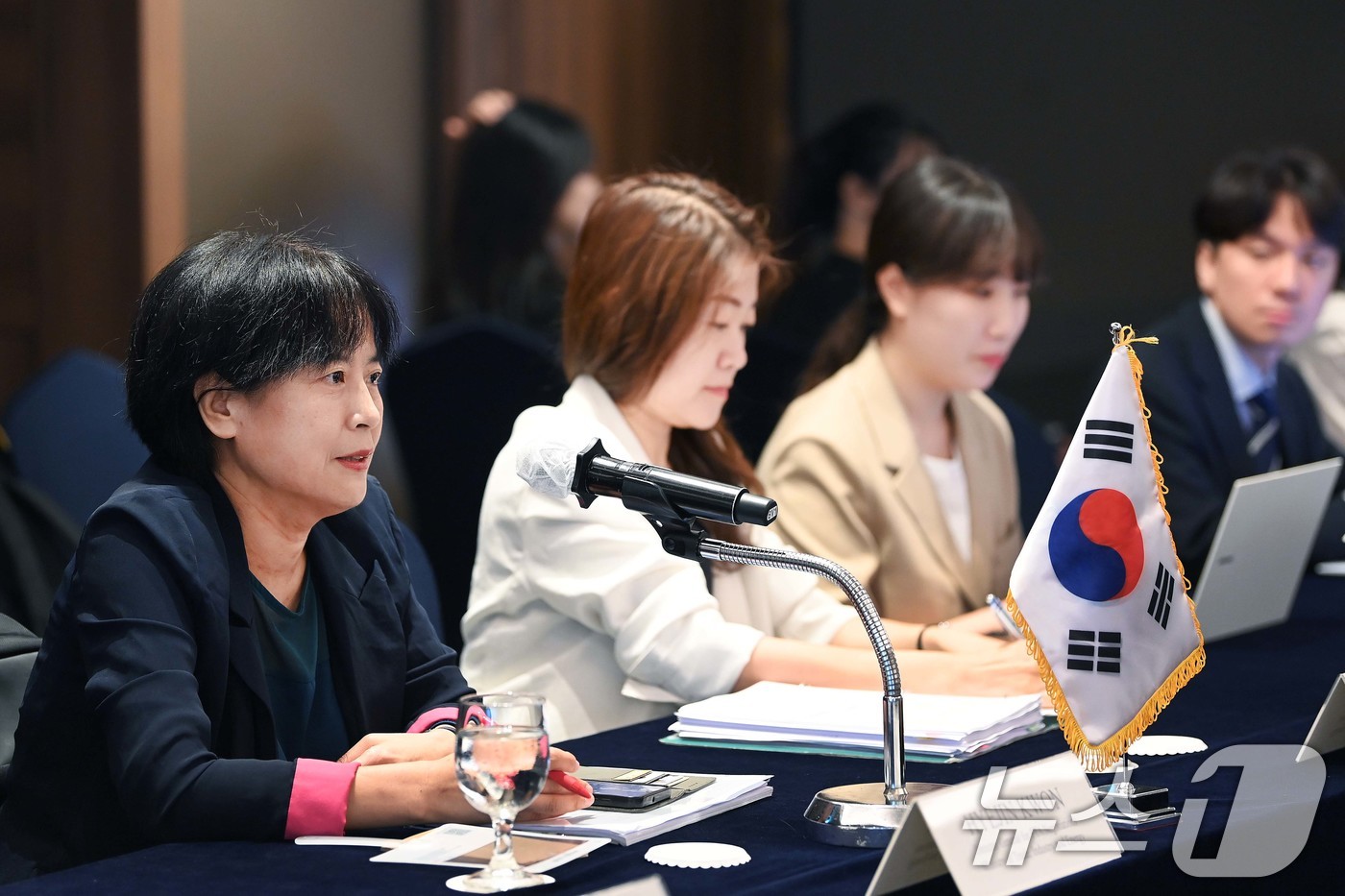 (서울=뉴스1) = 권혜진 산업통상자원부 자유무역협정교섭관이 7일 서울 중구 롯데호텔에서 아담 펜 영국 기업통상부 부국장을 비롯한 양국 정부대표단이 참석한 가운데 열린 '한-영국 …