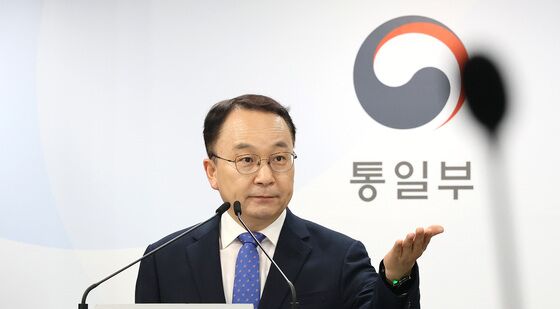 브리핑하는 구병삼 통일부 대변인