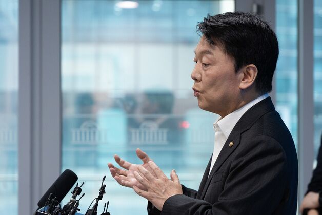 안철수 "수동적 위치보다 당대표로 능동적 혁신…당 뭉쳐야"