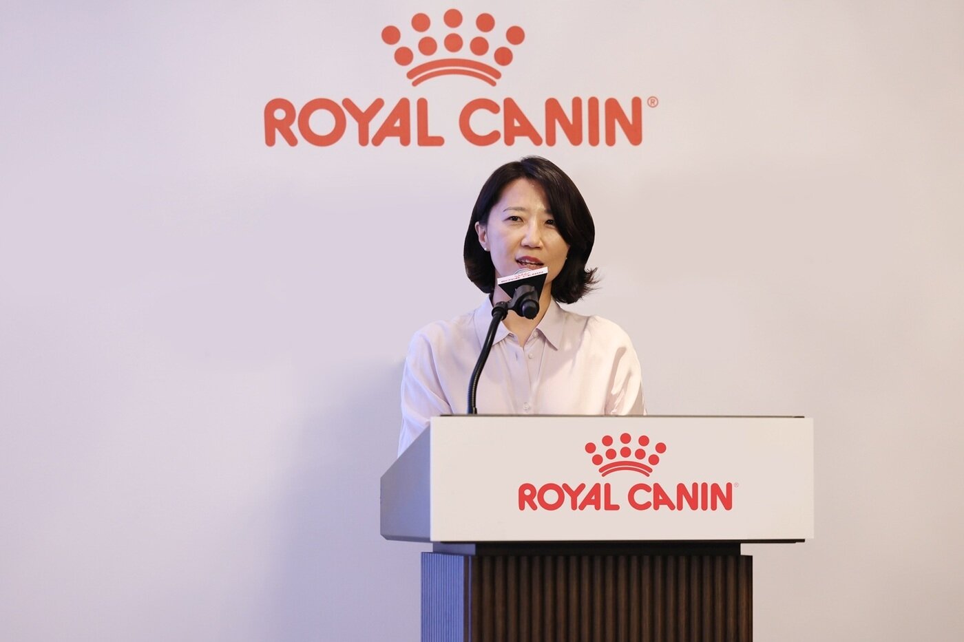 본문 이미지 - 환영사하고 있는 박혜영 로얄캐닌코리아 상무&#40;로얄캐닌 제공&#41; ⓒ 뉴스1
