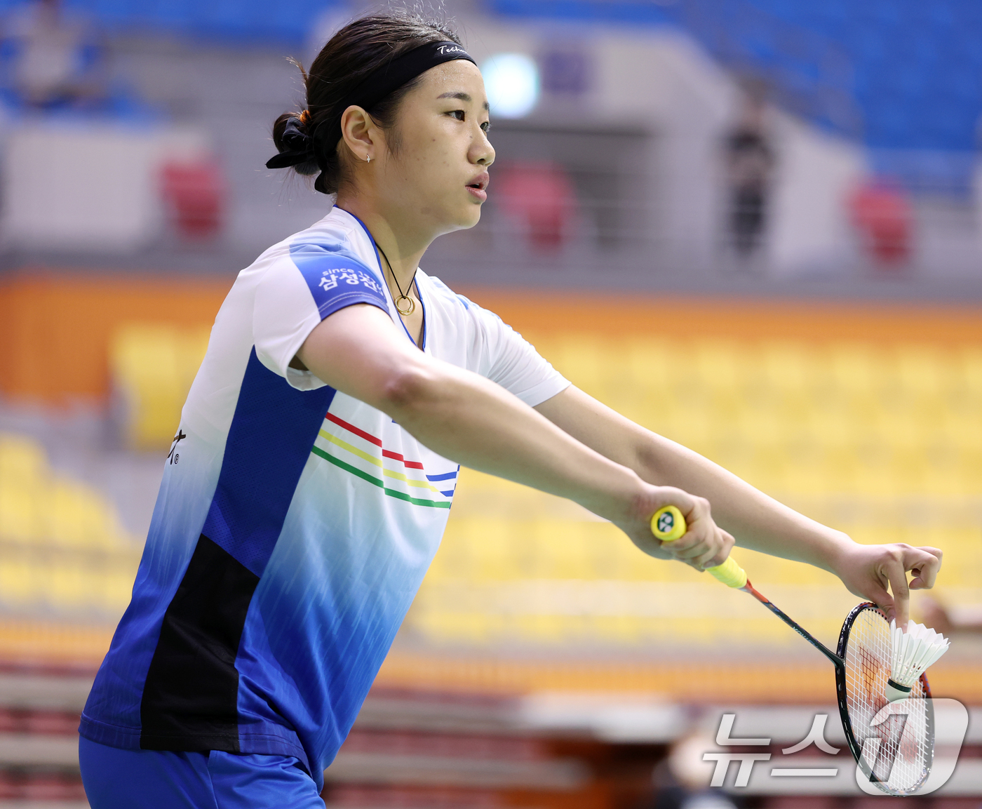 (익산=뉴스1) 유경석 기자 = 배드민턴 여자 단식 세계 랭킹 1위 안세영(삼성생명)이 7일 전북 익산시 실내체육관에서 열린 2025 대통령기 전국종별배드민턴 선수권 대회 여자일반 …