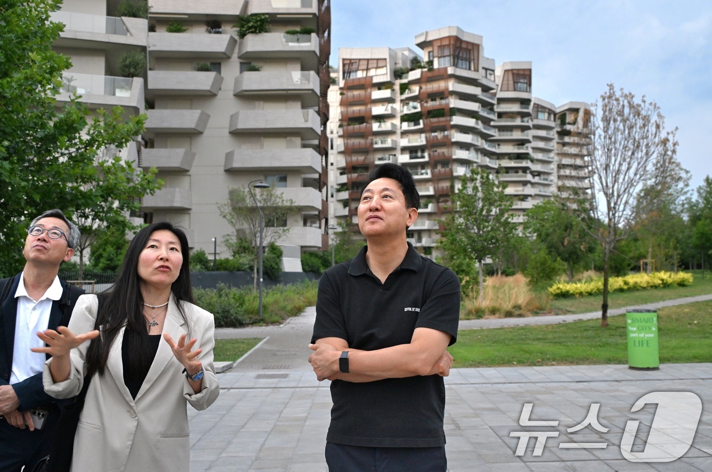 (서울=뉴스1) = 서울시는 오세훈 서울시장이 지난 4일~5일(현지시간) 밀라노의 도심 디자인 혁신 현장을 찾아 '디자인 서울'의 가치를 높일 방안을 찾고, 세계 디자인 수도 서울 …