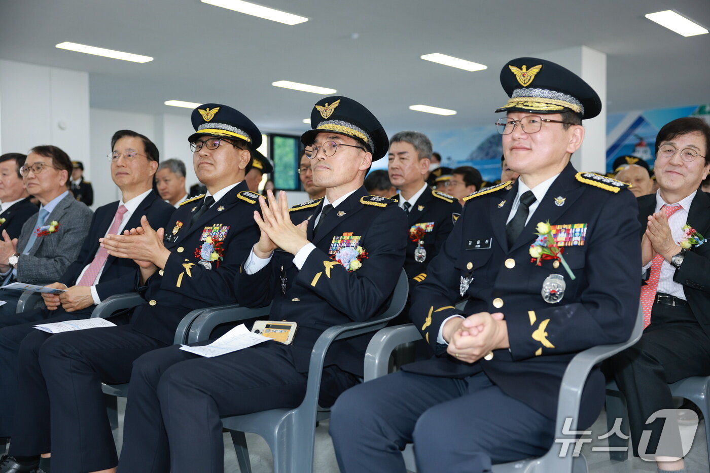 본문 이미지 - 지난 3월 31일 강릉해경 개서식 당시.&#40;강릉해경 제공, 재판매 및 Db 금지&#41;