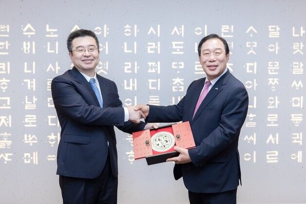 세종시 찾은 中 산시성 대표단 "실크로드박람회 참석해 달라"