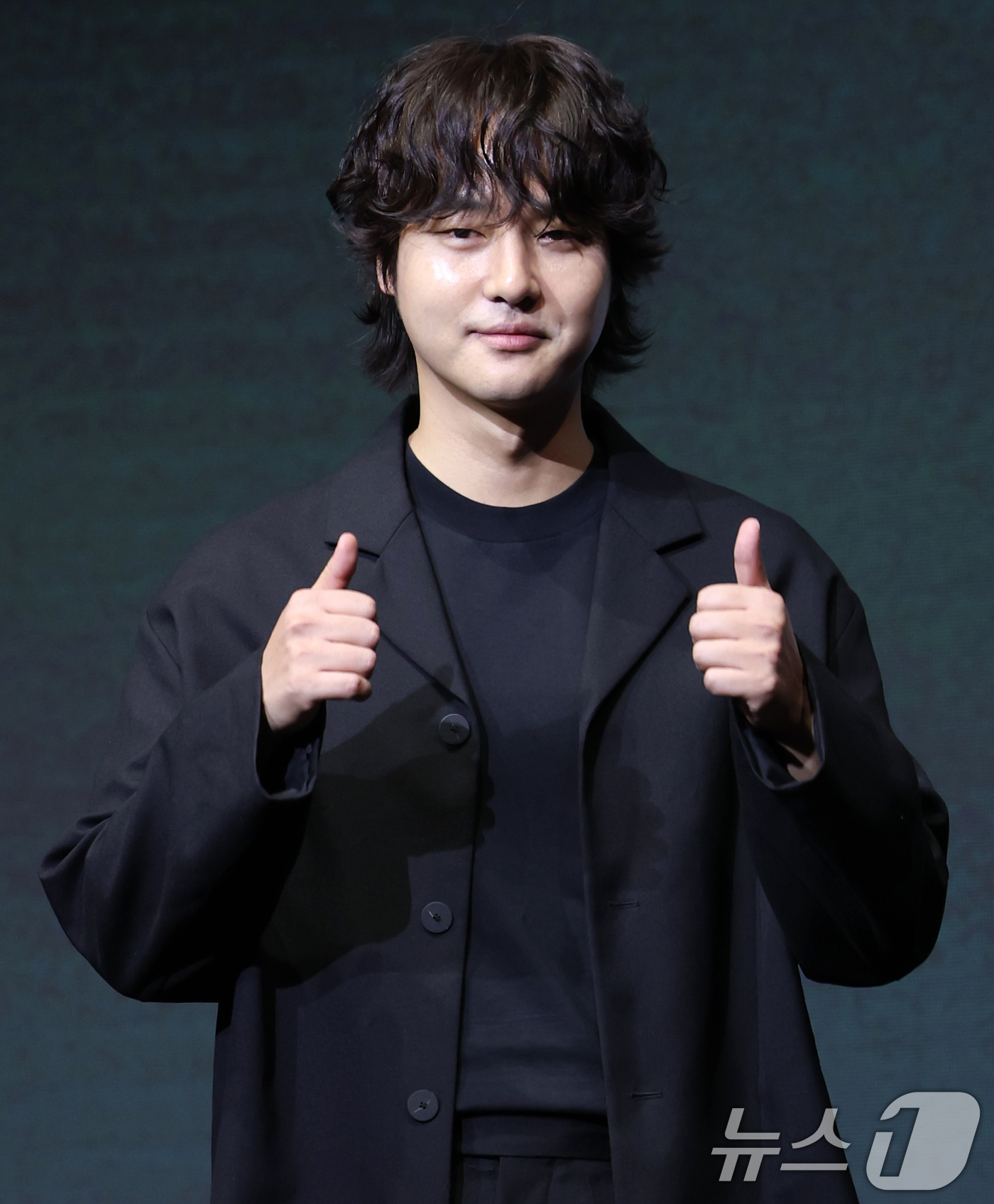 (서울=뉴스1) 권현진 기자 = 배우 양세종이 8일 서울 영등포구 콘래드호텔에서 열린 디즈니+ 오리지널 시리즈 '파인: 촌뜨기들' 제작발표회에 참석해 포즈를 취하고 있다.'파인: …