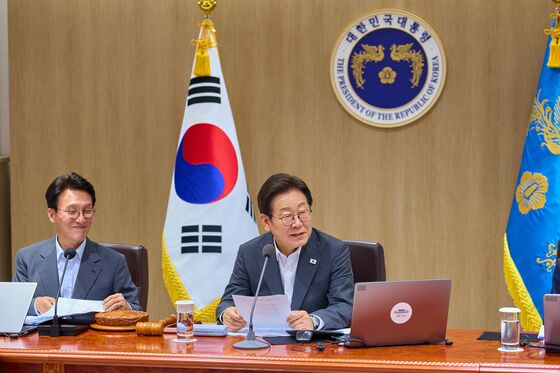 李대통령, 김민석 총리와 대통령실 직원식당서 오찬