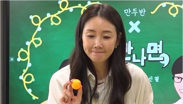 "머리 지끈거린다" 진땀…최지우, '한류 여신'이 손 바들바들