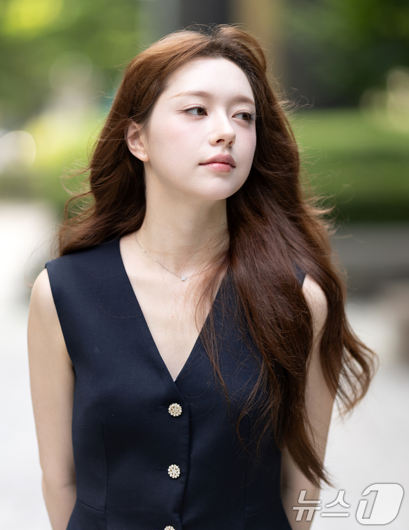 (서울=뉴스1) 이승배 기자 = 피프티피프티 문샤넬이 서울 종로구 뉴스1 본사에서 뉴스1과의 인터뷰 전 포즈를 취하고 있다. 2025.7.20/뉴스1