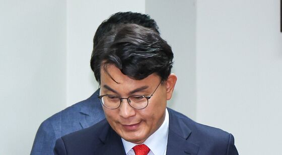토론회 참석한 윤상현