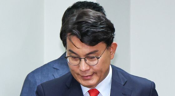 토론회 참석한 윤상현