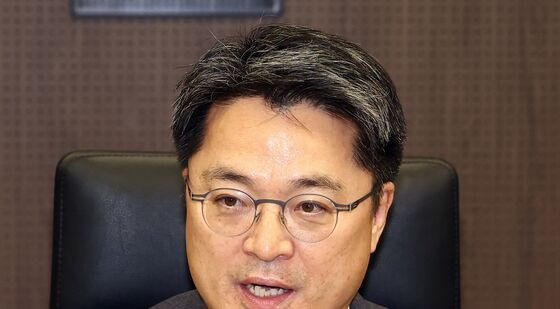 민관합동 긴급 점검회의서 발언하는 문신학 1차관