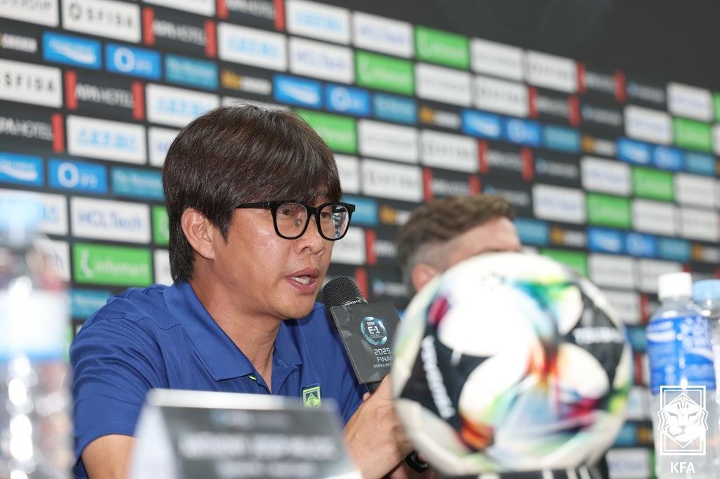 본문 이미지 - 신상우 여자축구대표팀 감독. (대한축구협회 제공)