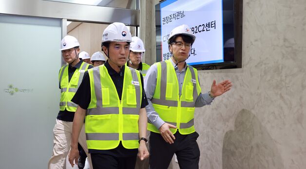 권창준 고용노동부 차관, 폭염속 노동자들 작업환경 점검