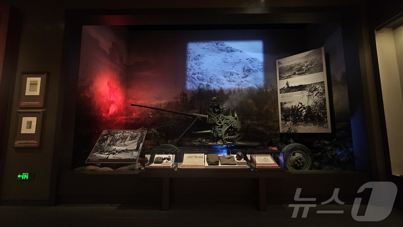 본문 이미지 - 중국 베이징 항일전쟁 기념관이 8일 일반 대중들에게 재개방했다. 중국은 8일부터 '민족 해방과 세계 평화를 위하여-중국인민 항일전쟁 및 세계 반파시스트 전쟁 승리 80주년 기념' 전시회를 개최한다. ⓒ News1 정은지 특파원