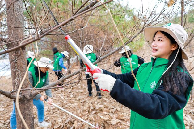 "커피 마시고 환경 지킨다"…스타벅스, 더북한강R점서 환경 클래스