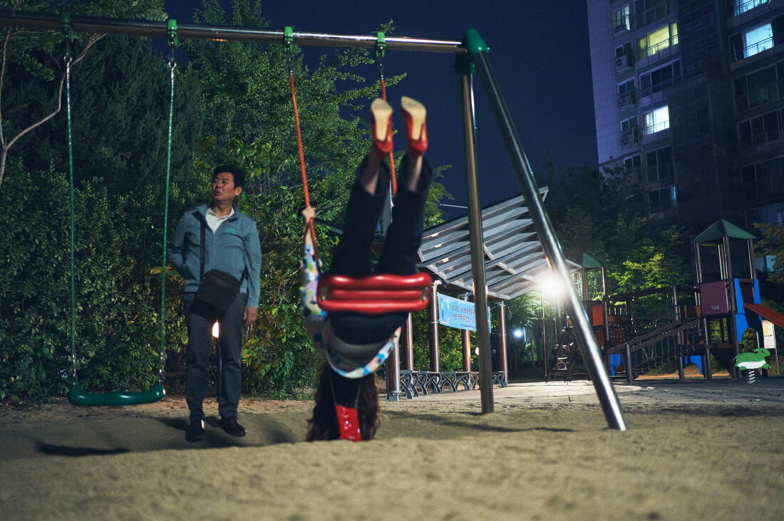 본문 이미지 - &#39;악마가 이사왔다&#39; 스틸 컷