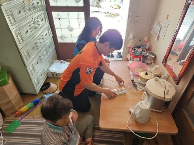 전남 복지기동대·소방본부 노후주택 화재 예방 점검
