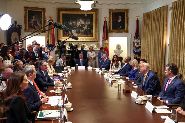 [포토]백악관 내각회의 소집한 트럼프 "8월부터 구리관세 50%"