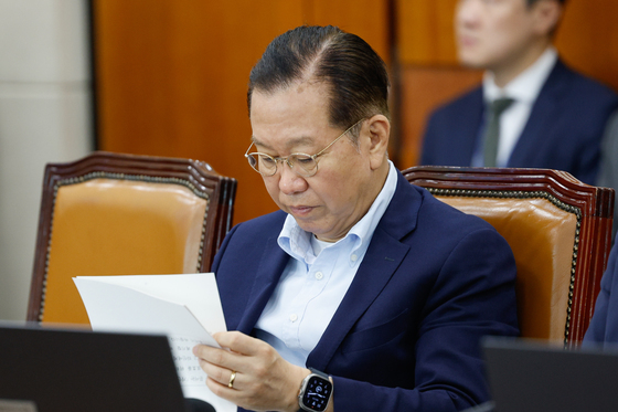 '유튜버 설 선물' 권영세 "검찰 불기소 처분 통보…사필귀정"