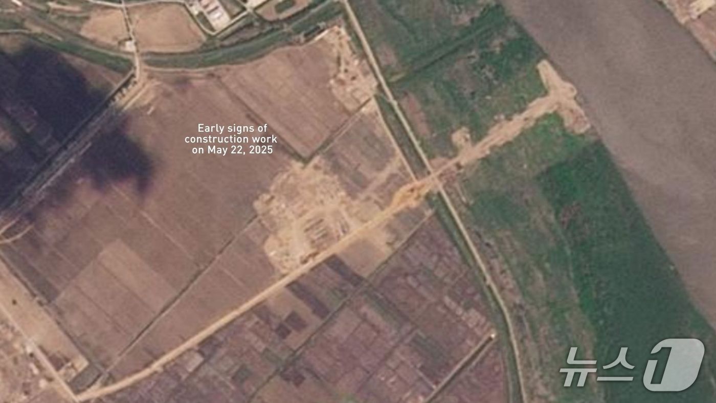 Construction progress on the North Korean side of the Tumen River Bridge, captured by Planet Labs in late May. Comparing the previously empty site to its current state, significant construction progress is evident. / Photo courtesy of Planet Labs