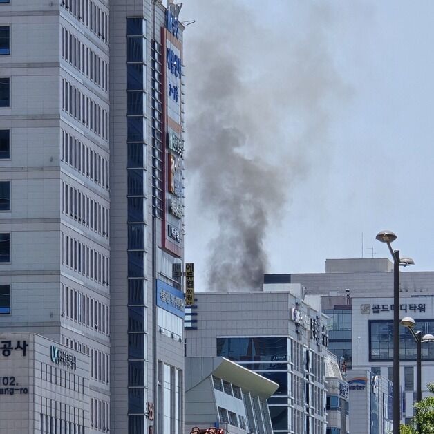 광주 상무지구 복합건축물 10층서 화재…400명 대피(종합)
