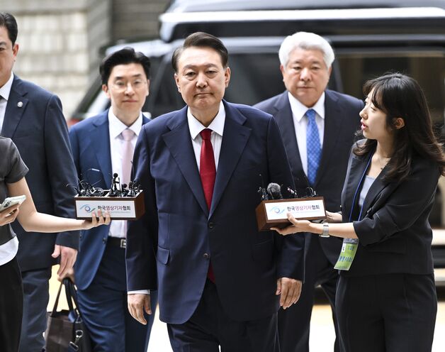 김건희특검 "'소환불응' 尹 체포영장 청구…내일 명태균 조사"(종합)