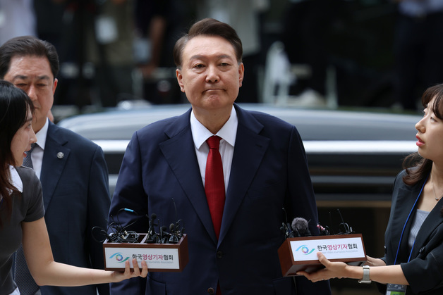 민주, 尹 일본 언론 인터뷰에 "위험한 자기 미화…단죄만이 답"