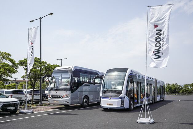 "버스? 지하철? 18미터 굴절버스…BYD 아토3 시승 '인기'[르포]